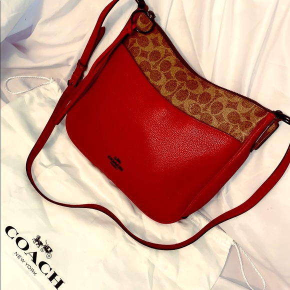 Coach Handbags - 💯AUTHENTIC NWOT!! COACH Signature Leather Colorblock Chaise Crossbody